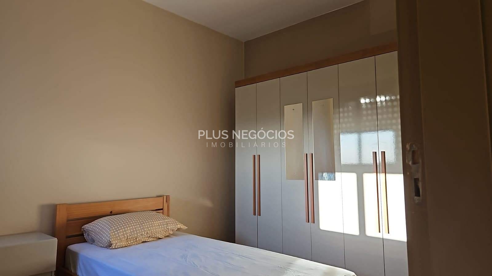 Apartamento à venda com 2 quartos, 70m² - Foto 7