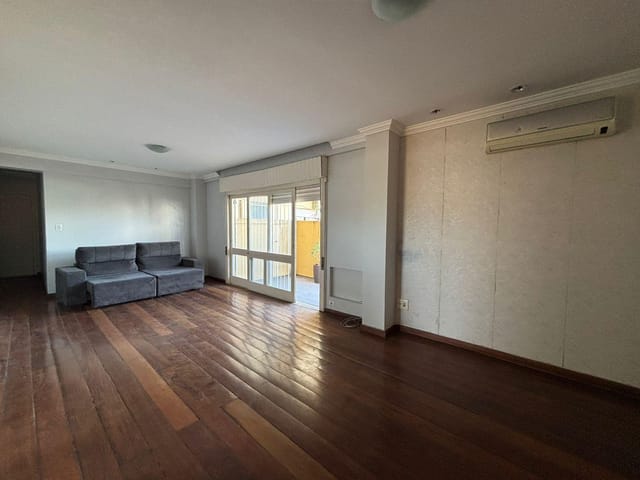 Apartamento 3 quartos e 3 banheiros, à venda, no bairro Centro em Pelotas