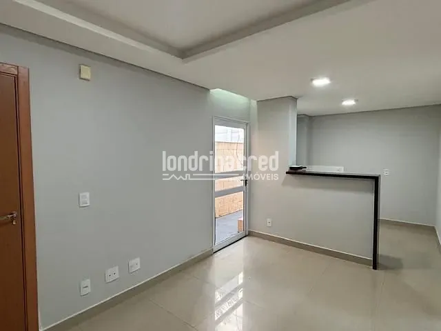 Apartamento com 71m² 2 quartos e 1 banheiro, à venda, no bairro SPAZIO LA TRAVIATA em Londrina