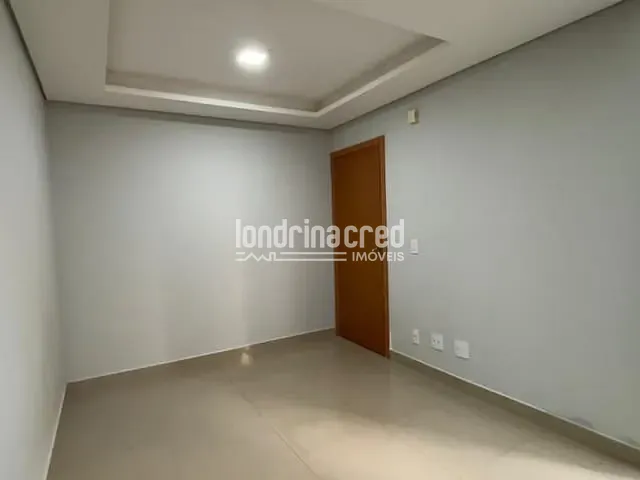 Apartamento com 71m² 2 quartos e 1 banheiro, à venda, no bairro SPAZIO LA TRAVIATA em Londrina