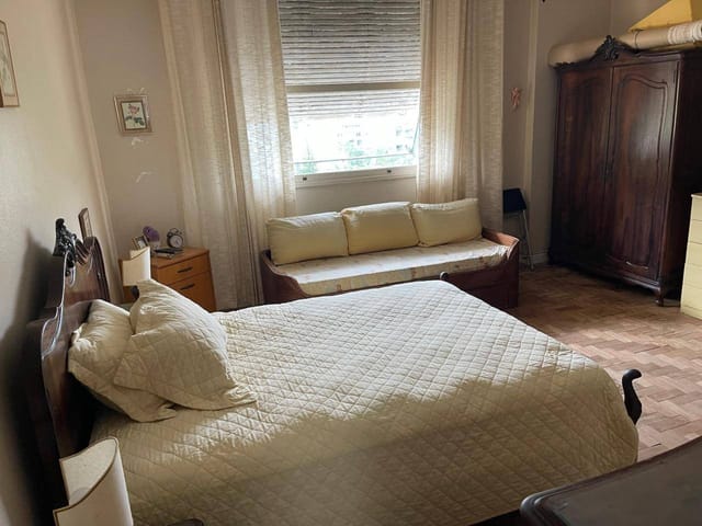 Apartamento 2 quartos e 2 banheiros, para alugar, no bairro Centro em Petrópolis