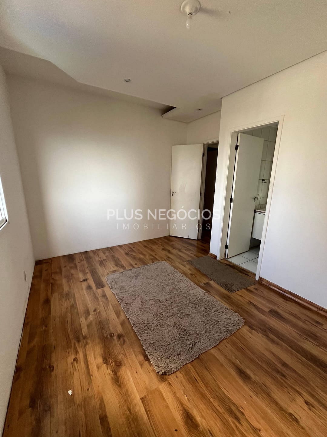 Apartamento à venda e aluguel com 3 quartos, 76m² - Foto 1