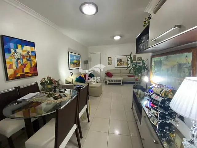 Apartamento com 174m² 2 quartos e 2 banheiros, à venda, no bairro Centro em Balneário Camboriú