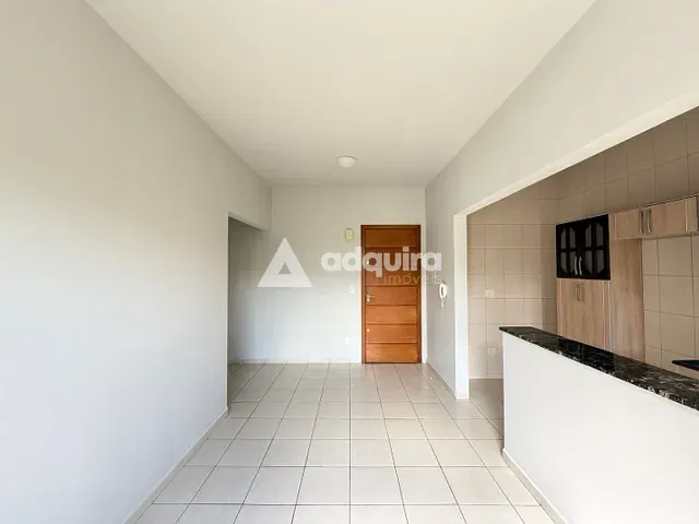 Apartamento 2 quartos e 1 banheiro, à venda ou para alugar, no bairro Jardim Carvalho em Ponta Grossa