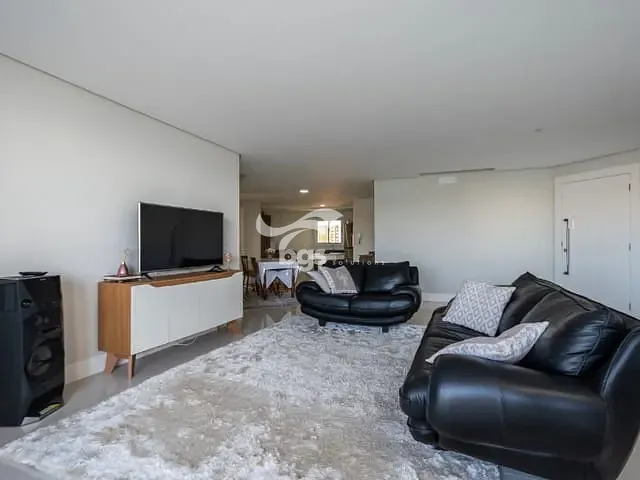 Apartamento com 275m² 3 quartos e 4 banheiros, à venda, no bairro Pioneiros em Balneário Camboriú