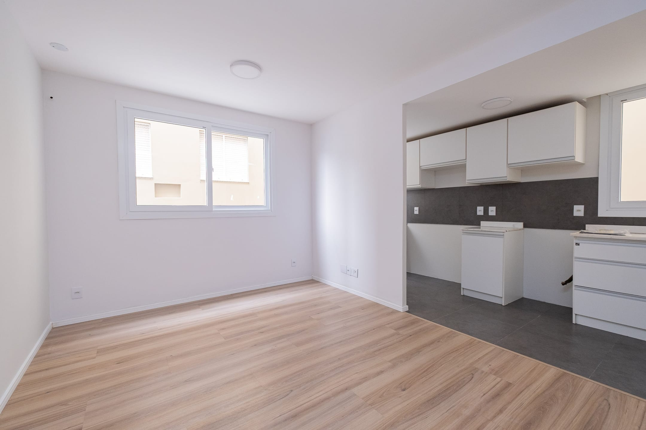Apartamento de 1 Dormitório à Venda em Pelotas RS – Excelente Localização Próximo ao Clube Brilhante e Comodidades Urbanas