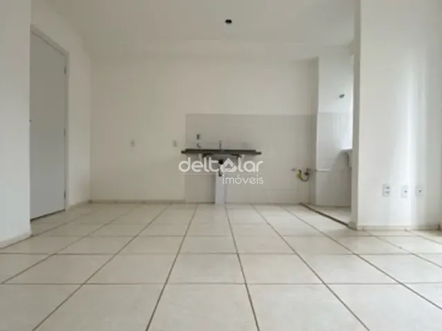 Apartamento 2 quartos e 2 banheiros, para alugar, no bairro Mantiqueira em Belo Horizonte