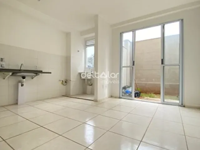 Apartamento 2 quartos e 2 banheiros, para alugar, no bairro Mantiqueira em Belo Horizonte