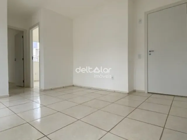 Apartamento 2 quartos e 2 banheiros, para alugar, no bairro Mantiqueira em Belo Horizonte