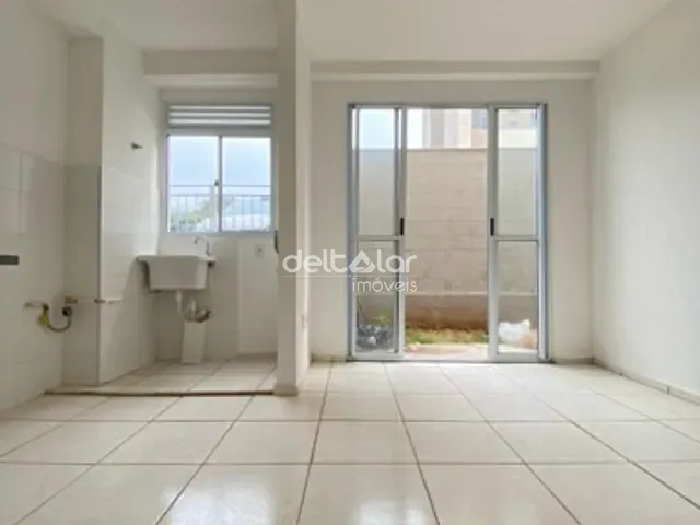 Apartamento 2 quartos e 2 banheiros, para alugar, no bairro Mantiqueira em Belo Horizonte