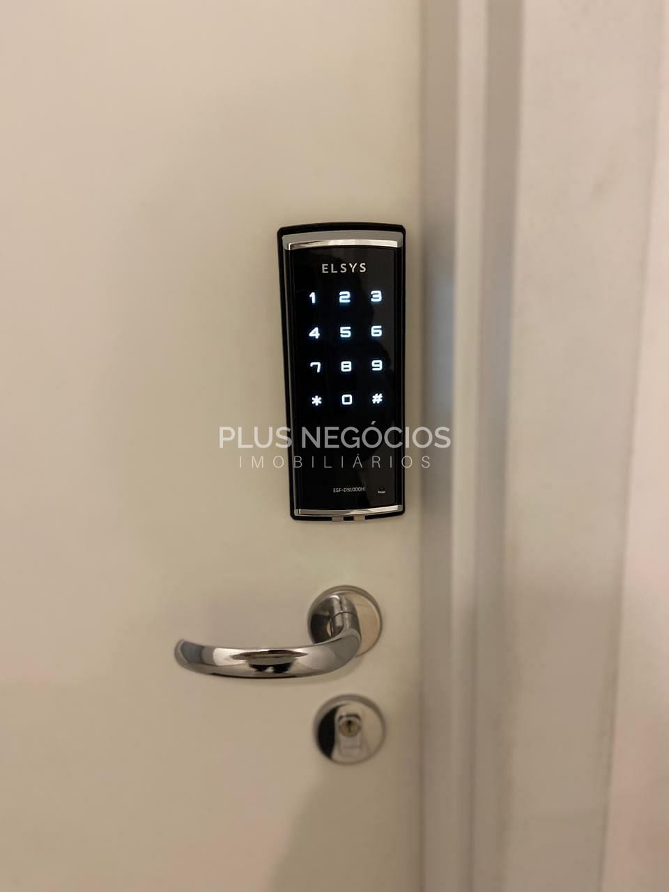 Apartamento à venda e aluguel com 2 quartos, 55m² - Foto 2