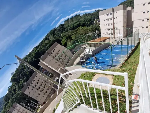 Apartamento 2 quartos e 1 banheiro, para alugar, no bairro Duarte Silveira em Petrópolis