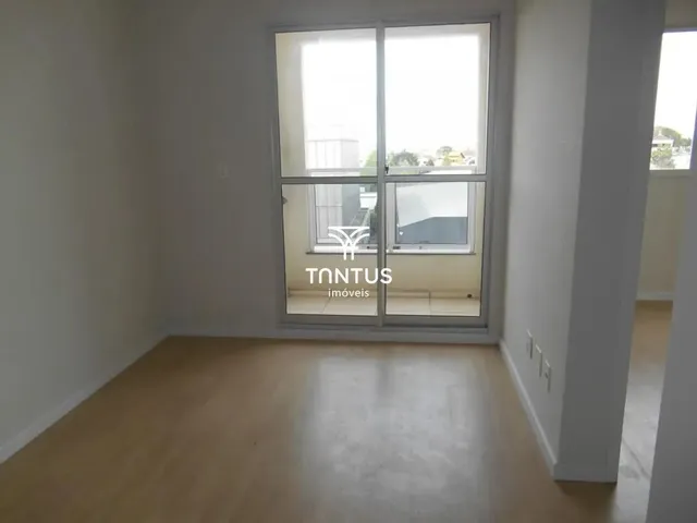 Apartamento 2 quartos e 1 banheiro, para alugar, no bairro Atuba em Curitiba
