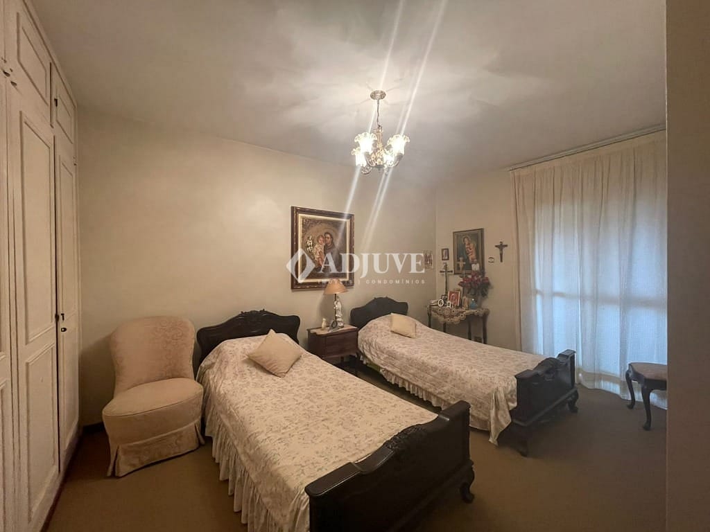 Apartamento à venda com 3 quartos, 183m² - Foto 5