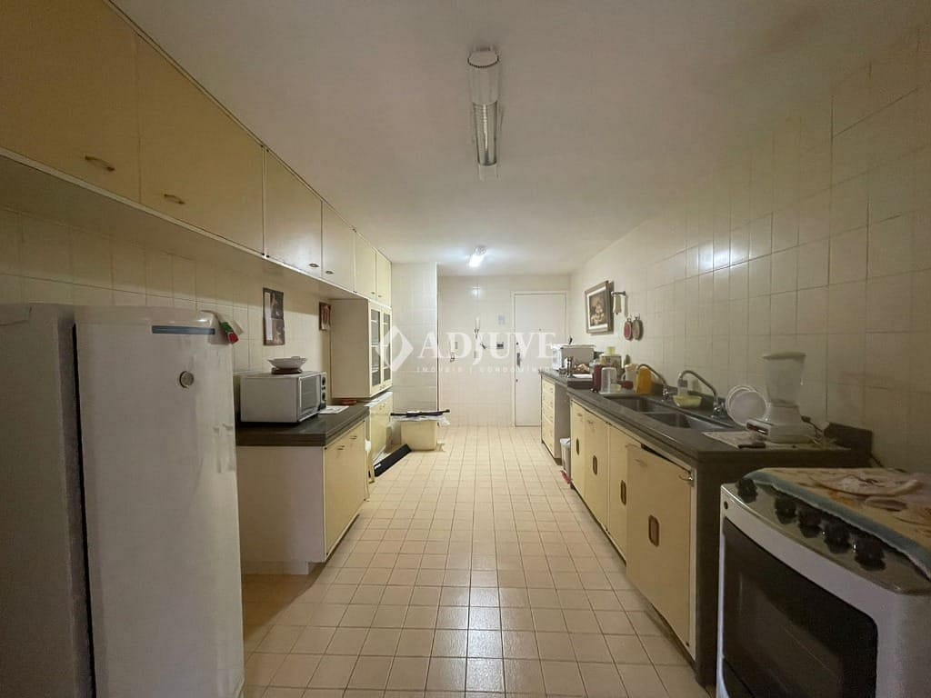 Apartamento à venda com 3 quartos, 183m² - Foto 24