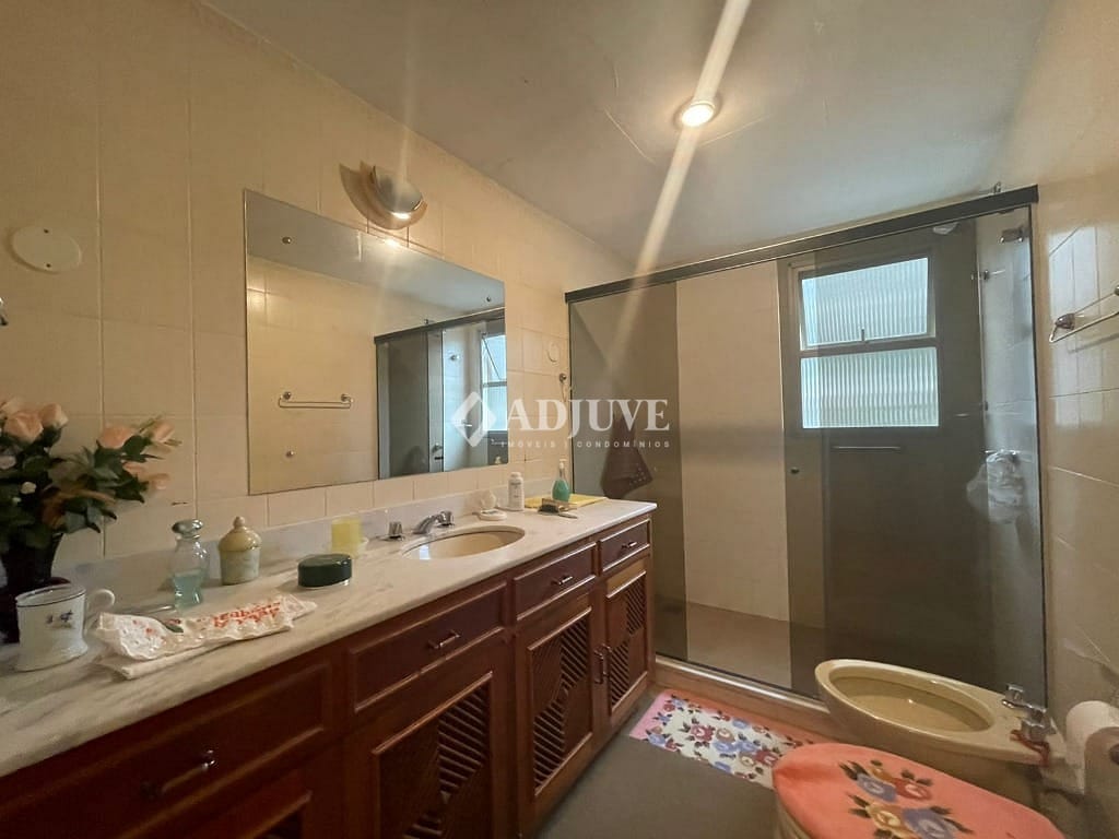 Apartamento à venda com 3 quartos, 183m² - Foto 9