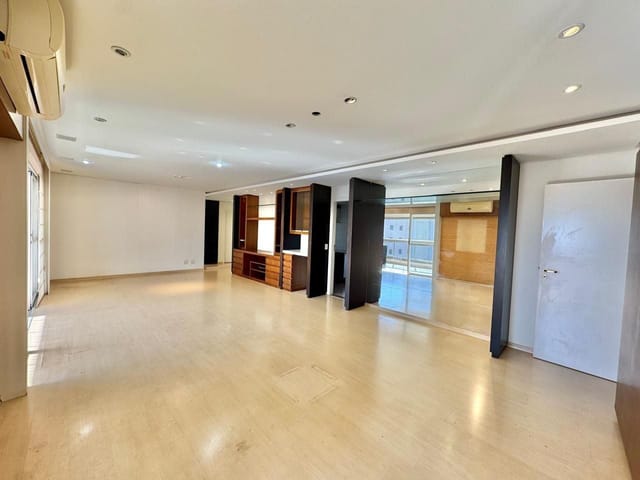 Apartamento 3 quartos e 4 banheiros, à venda, no bairro Gleba Palhano em Londrina