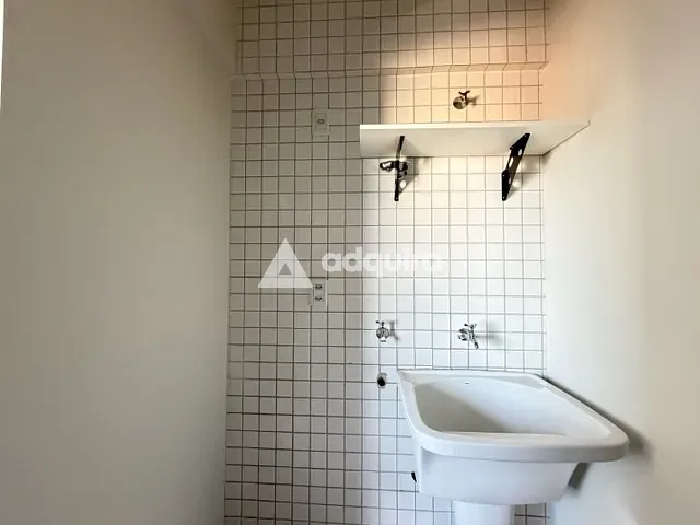 Apartamento 2 quartos e 2 banheiros, para alugar, no bairro Centro em Ponta Grossa