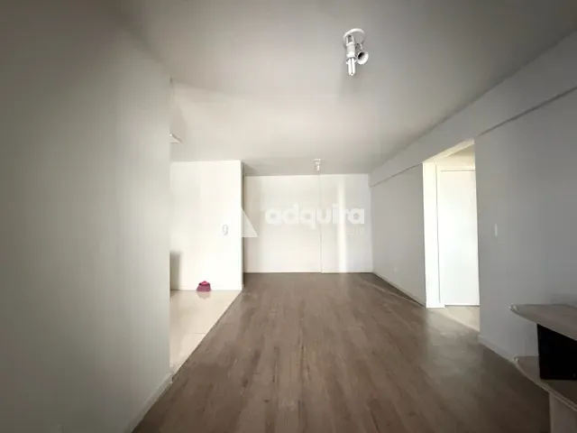 Apartamento 2 quartos e 2 banheiros, para alugar, no bairro Centro em Ponta Grossa