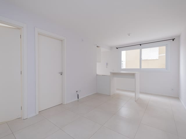 Apartamento 2 quartos e 1 banheiro, à venda ou para alugar, no bairro Centro em Pelotas