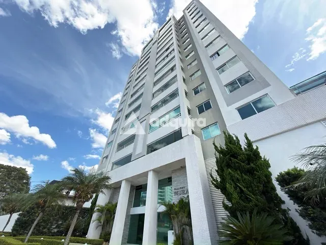 Apartamento 3 quartos e 2 banheiros, para alugar, no bairro Centro em Ponta Grossa