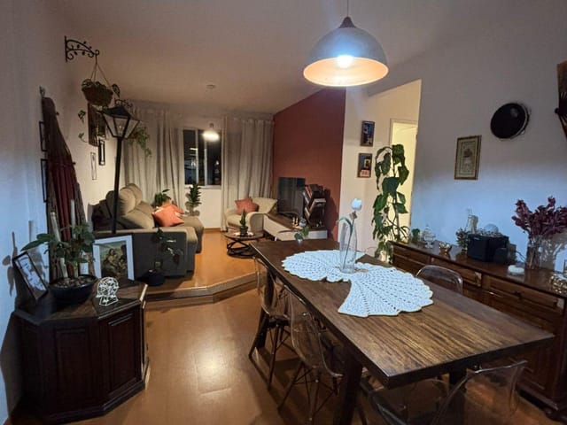 Apartamento 2 quartos e 1 banheiro, à venda, no bairro Bingen em Petrópolis