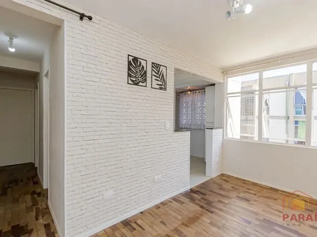 Apartamento 2 quartos e 1 banheiro, para alugar, no bairro Barreirinha em Curitiba