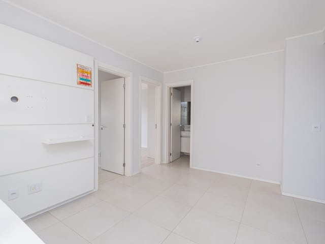 Apartamento 2 quartos e 1 banheiro, à venda ou para alugar, no bairro Centro em Pelotas