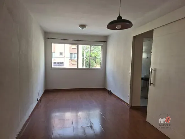Apartamento 2 quartos e 1 banheiro, para alugar, no bairro Bingen em Petrópolis
