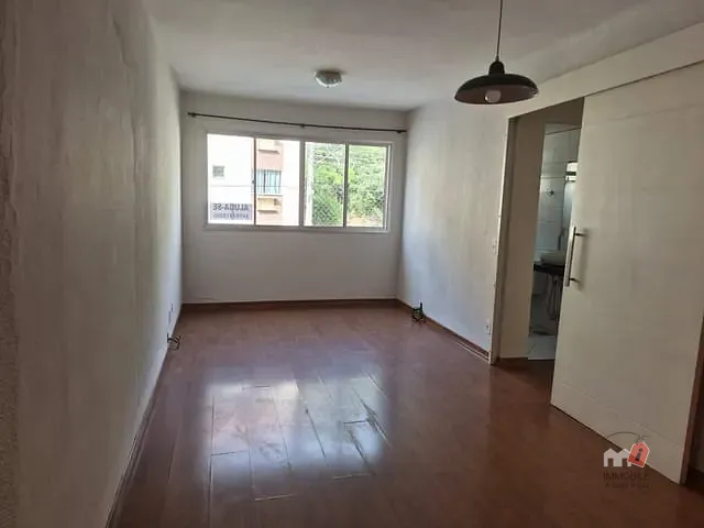 Apartamento 2 quartos e 1 banheiro, para alugar, no bairro Bingen em Petrópolis