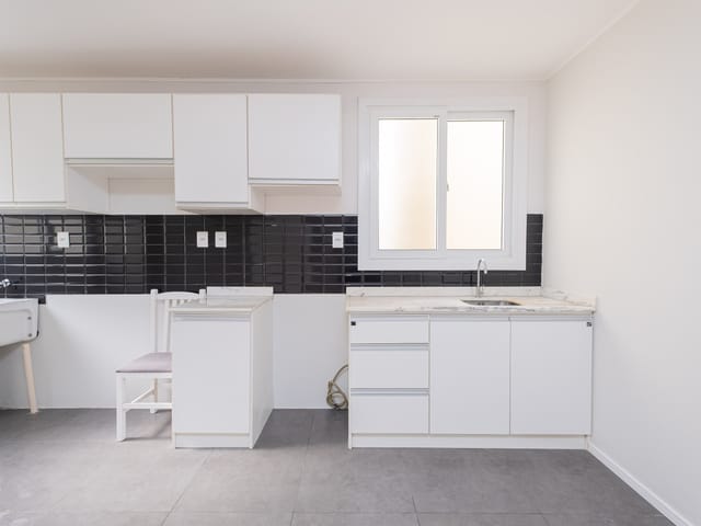 Apartamento 1 quarto e 1 banheiro, à venda ou para alugar, no bairro Centro em Pelotas
