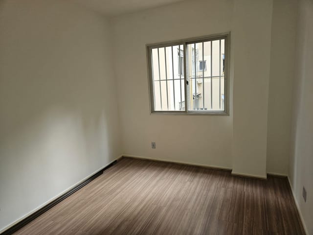 Apartamento 2 quartos e 2 banheiros, para alugar, no bairro Centro em Petrópolis