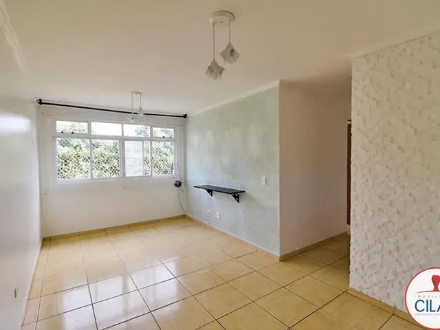 Apartamento 3 quartos e 1 banheiro, para alugar, no bairro Campo Comprido em Curitiba