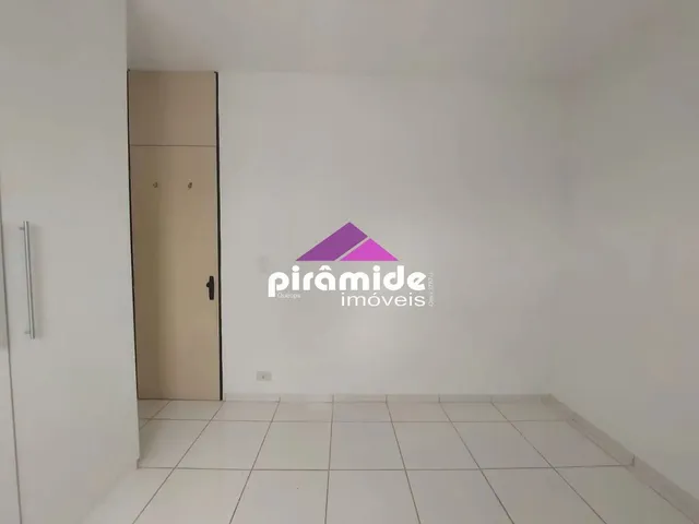 Apartamento com 56m² 2 quartos e 1 banheiro, para alugar, no bairro Vila Guaianazes em São José Dos Campos
