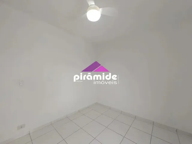 Apartamento com 56m² 2 quartos e 1 banheiro, para alugar, no bairro Vila Guaianazes em São José Dos Campos