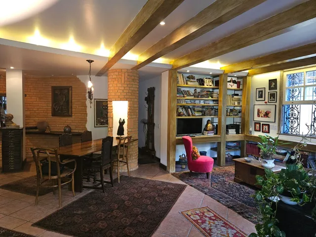 Apartamento à venda, no bairro Centro em Petrópolis