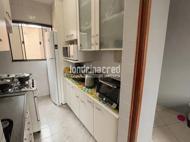 Apartamento 2 quartos e 1 banheiro, à venda, no bairro Residencial Aimara I em Londrina