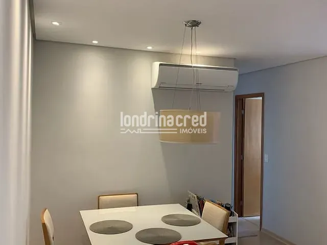 Apartamento com 96m² 2 quartos e 2 banheiros, à venda, no bairro HOLLYWOOD ROYAL RESIDENCE em Londrina