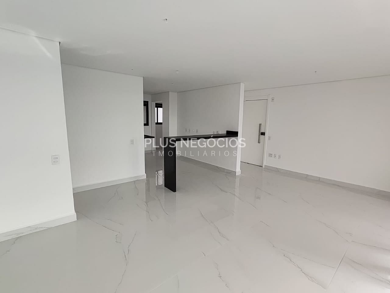 Apartamento à venda com 3 quartos, 109m² - Foto 3