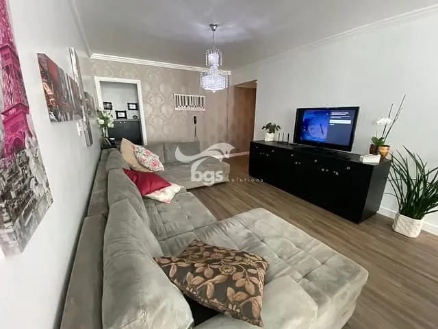Apartamento com 139m² 3 quartos e 2 banheiros, à venda, no bairro Centro em Balneário Camboriú