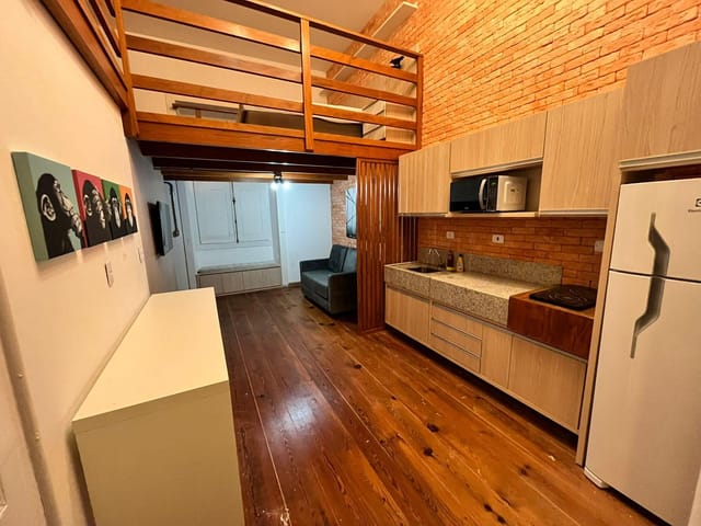 Apartamento 1 quarto e 2 banheiros, para alugar, no bairro Centro em Petrópolis