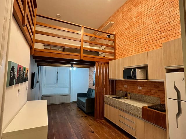 Apartamento 1 quarto e 2 banheiros, para alugar, no bairro Centro em Petrópolis