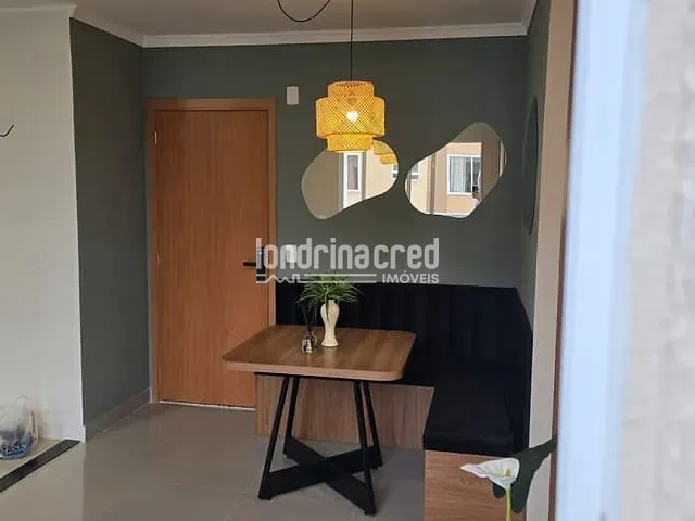 Apartamento 2 quartos e 1 banheiro, à venda, no bairro Condomínio Laguna Málaga em Londrina