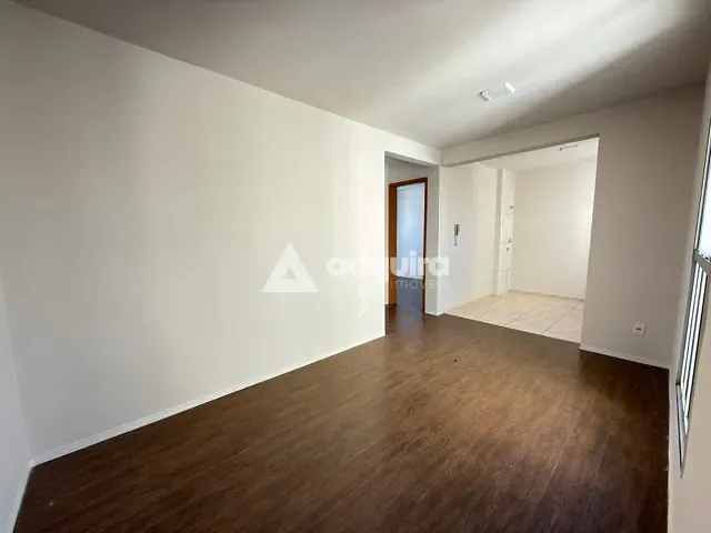 Apartamento com 50m² 2 quartos e 1 banheiro, para alugar, no bairro Uvaranas em Ponta Grossa