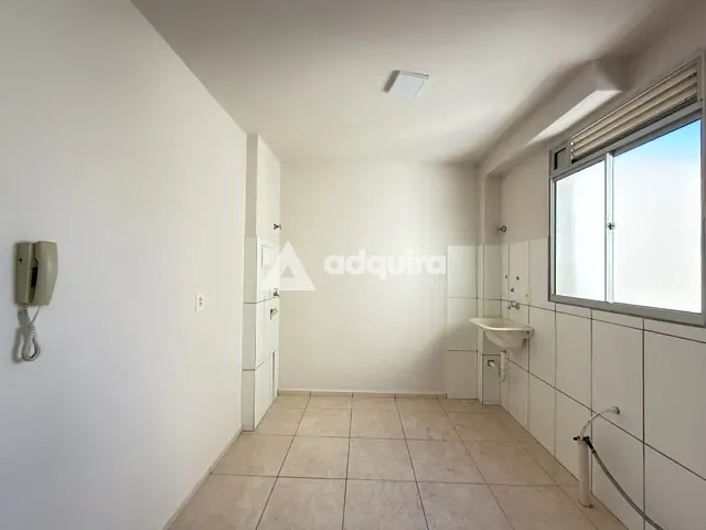 Apartamento com 50m² 2 quartos e 1 banheiro, para alugar, no bairro Uvaranas em Ponta Grossa