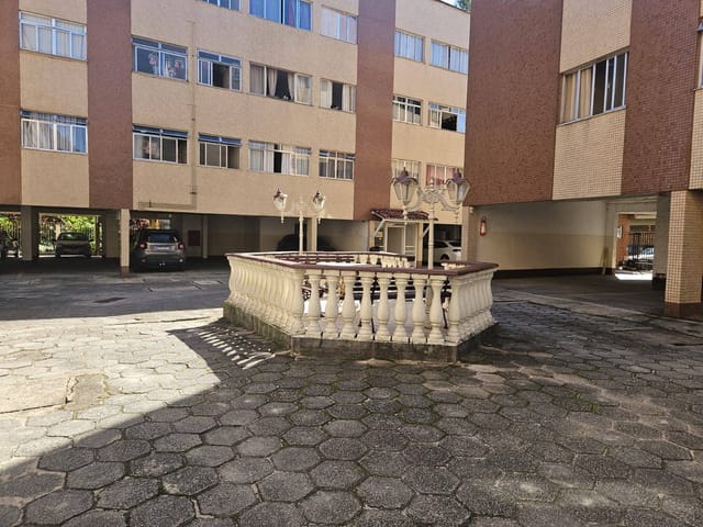 Apartamento 1 quarto e 1 banheiro, para alugar, no bairro Bingen em Petrópolis
