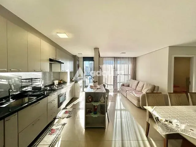 Apartamento com 167m² 3 quartos e 2 banheiros, à venda, no bairro Olarias em Ponta Grossa