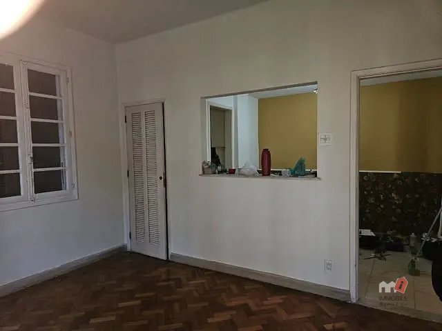 Apartamento 3 quartos e 2 banheiros, à venda, no bairro Centro em Petrópolis