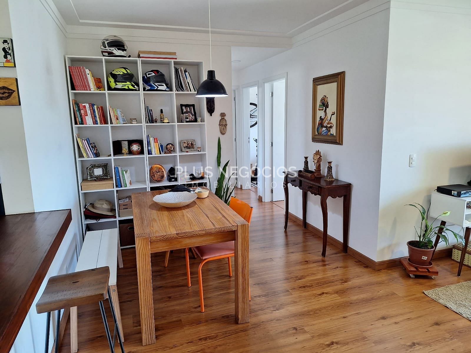 Apartamento à venda com 3 quartos, 96m² - Foto 1