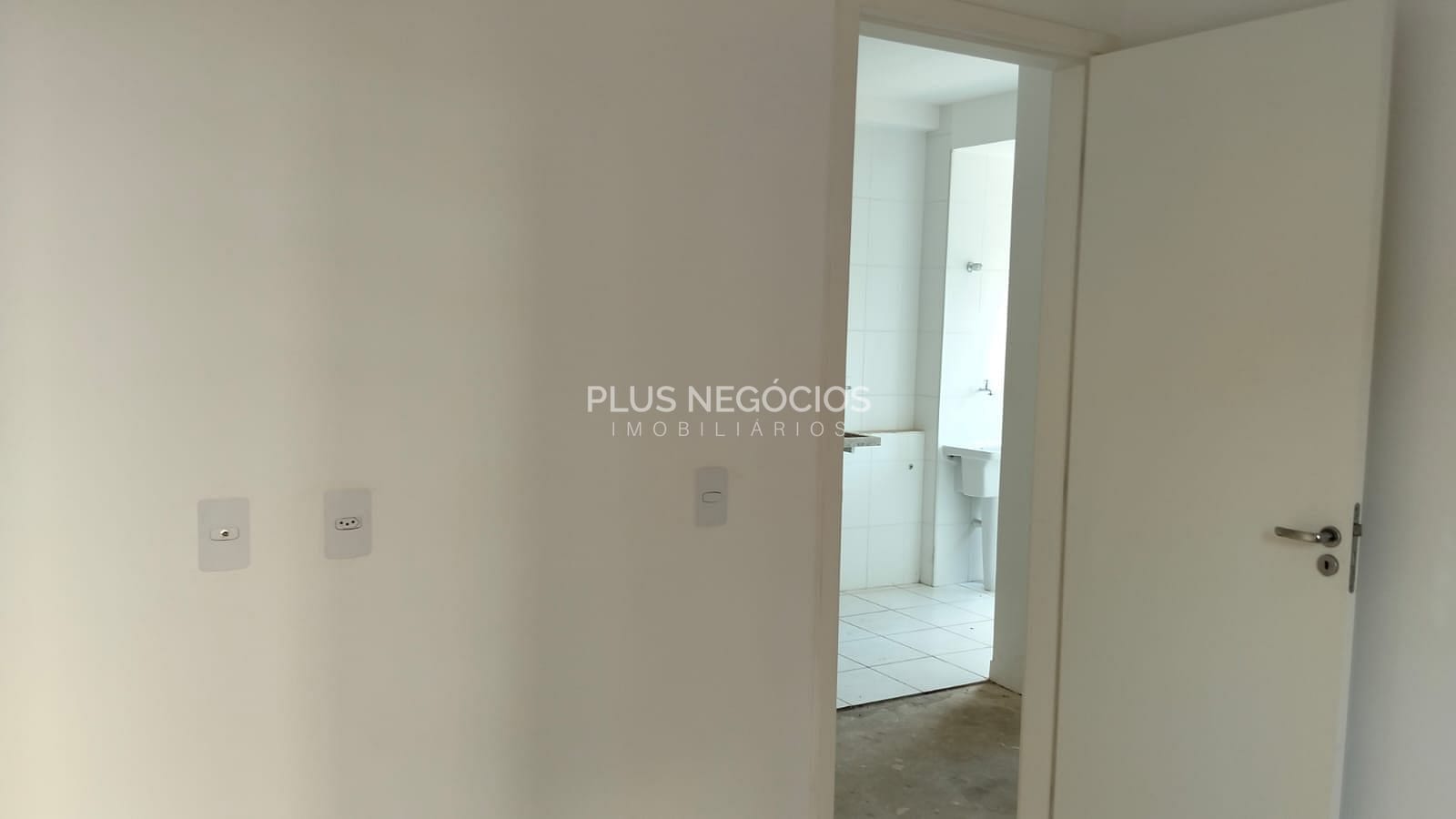 Apartamento à venda com 2 quartos, 41m² - Foto 12